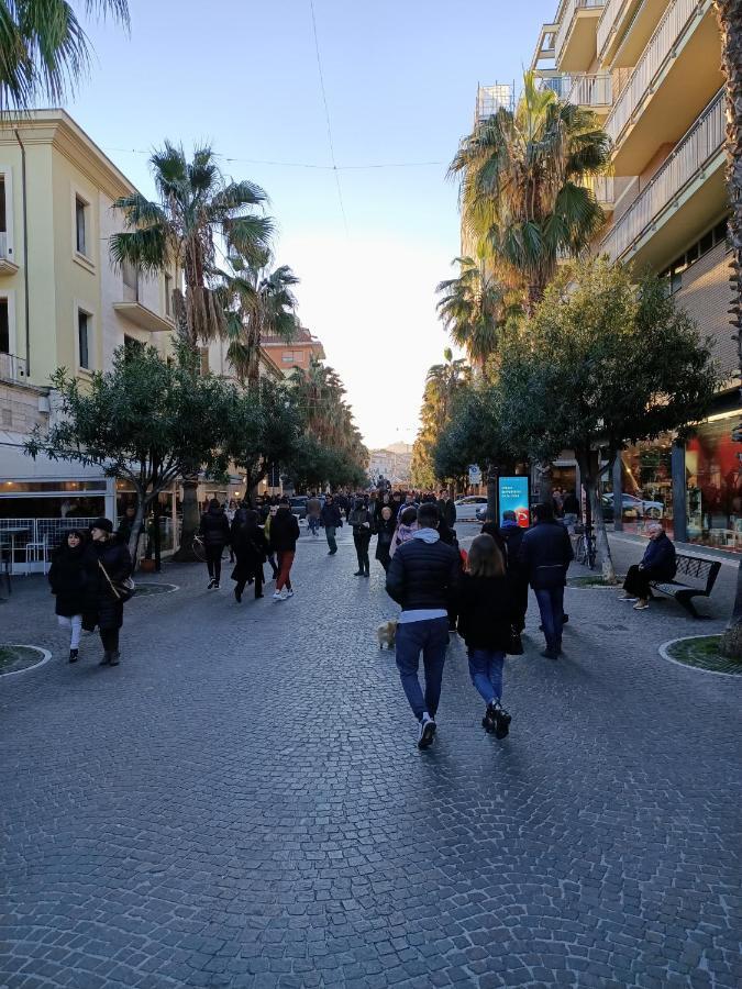 Residenza Topazio San Benedetto del Tronto Kültér fotó