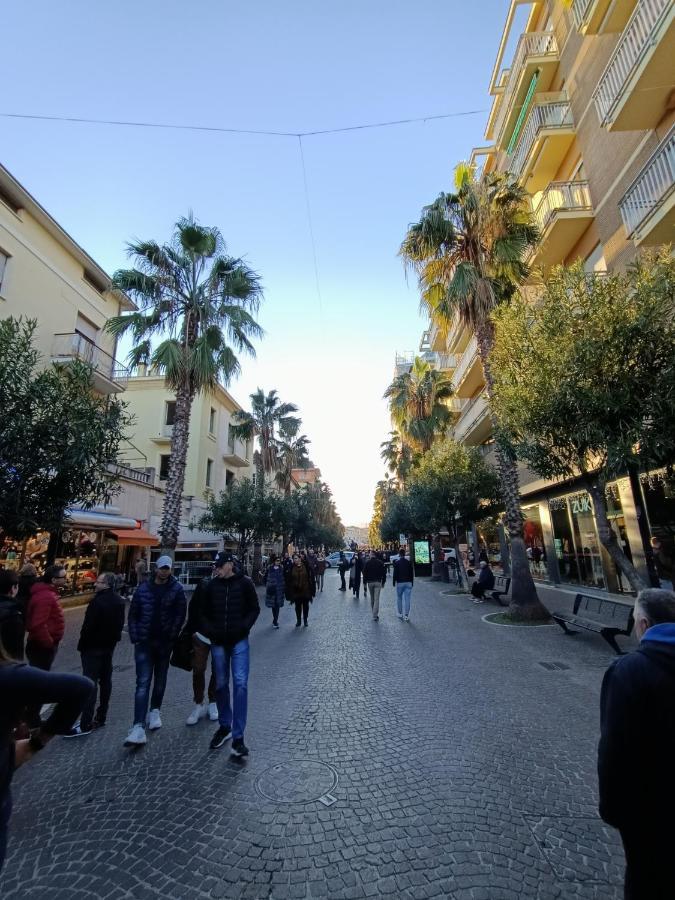 Residenza Topazio San Benedetto del Tronto Kültér fotó